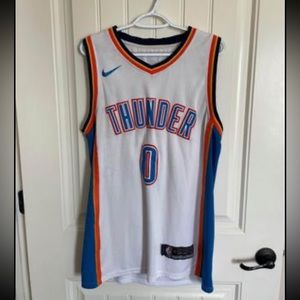 RUSSEL WESTBROOK jersey size XL OKC jersey